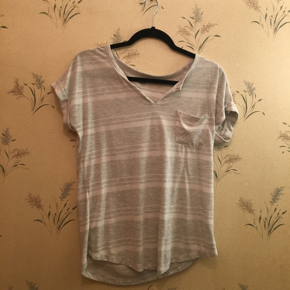 Simple white t shirt